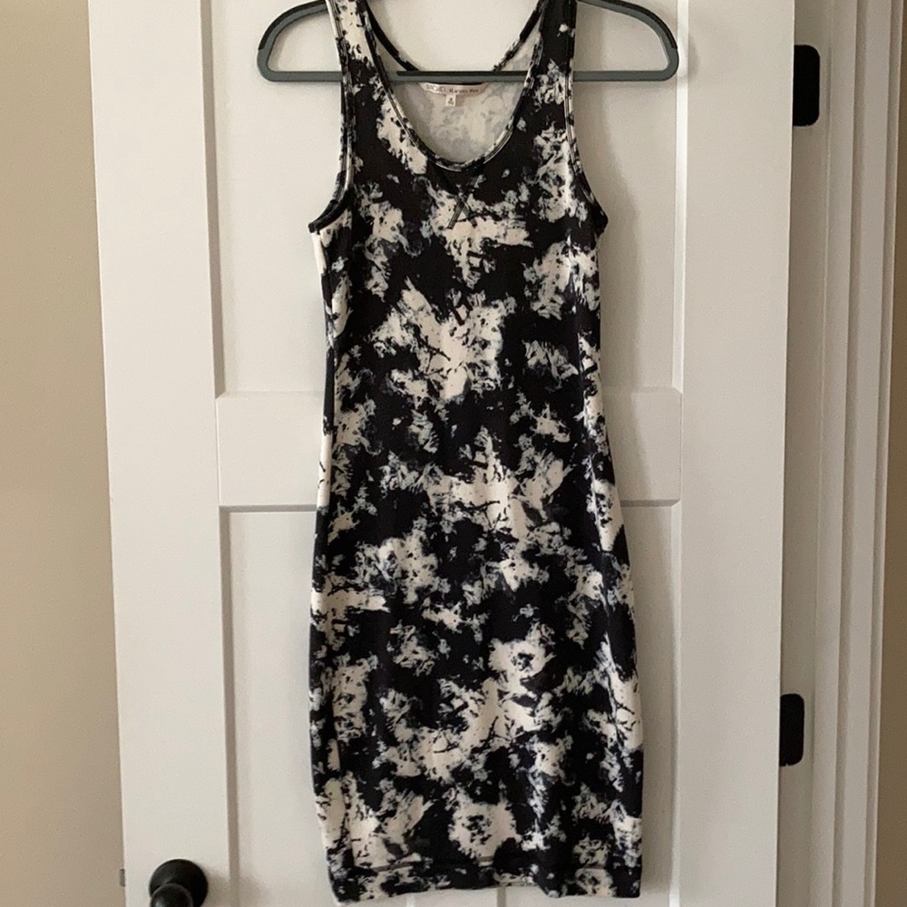 Racheal Black and white fitted casual dress